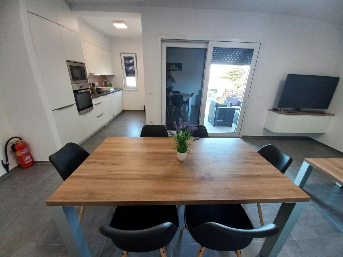 Apartment Martina วีร์ ภายนอก รูปภาพ