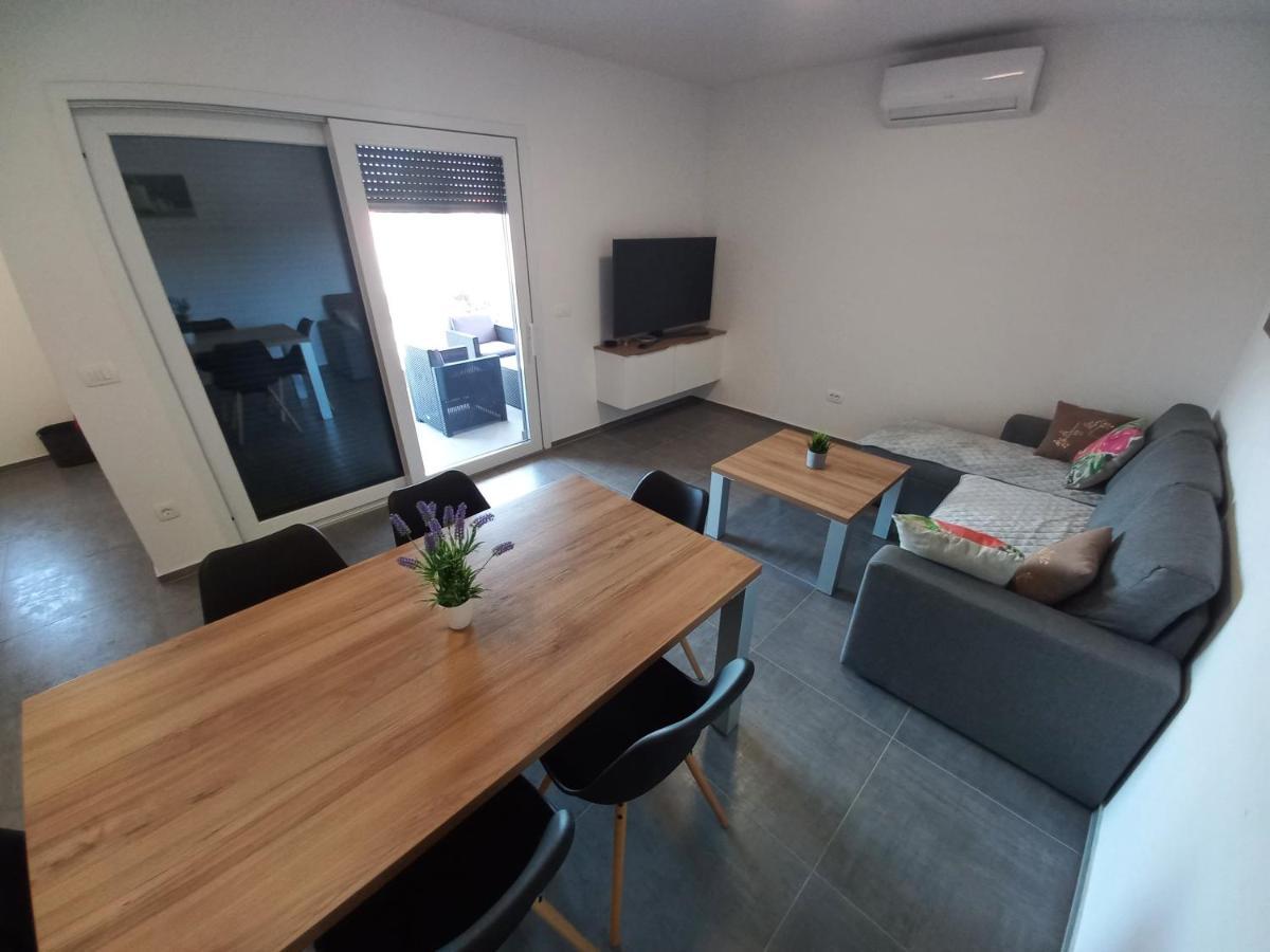 Apartment Martina วีร์ ภายนอก รูปภาพ